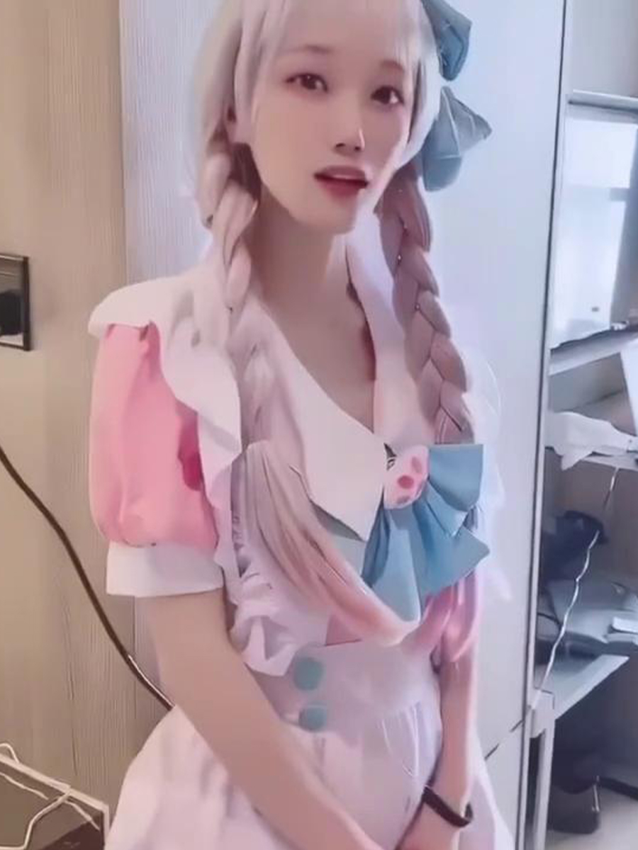 灌醉Cosplay次元少女 疯狂抽插颜射少女