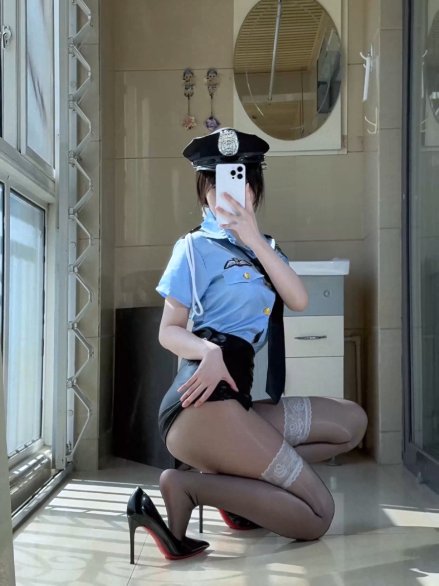 黑丝女警抖音 菜宝